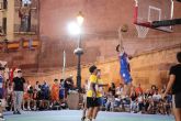 El baloncesto sale a la calle con el torneo 3x3 con fase final en la pista urbana habilitada en la Plaza de Espana y con 32 equipos