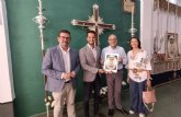 El director general de Patrimonio Cultural se interesa por el 50 aniversario de los Hijos de Mara