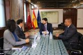 Lpez Miras se rene con el nuevo cnsul general de Ecuador en Murcia
