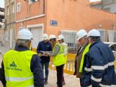 Aguas de Murcia trabaja en la mejora de las redes de saneamiento y abastecimiento en calle Malecón I y carril Senda Alta de La Raya