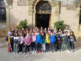 Alumnos del colegio Mediterráneo visitan el Ayuntamiento con motivo del Día de la Constitución