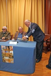 Ovacin en Sierpes, Sevilla se vuelca con el genial Juan Valds