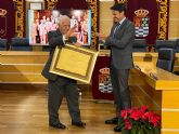 El Gobierno local entrega a Francisco Vivas Palazn el ttulo de Hijo Predilecto de Molina de Segura
