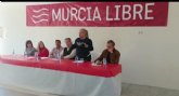 Presentan el partido Murcia Libre a los vecinos y a la comunidad latina de Totana