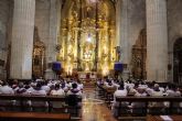 Los sacerdotes peregrinan a la Cruz de Cristo, puerta de la vida