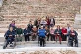 Mayores de los centros de da de El Algar y Los Dolores visitan el Teatro Romano de Cartagena