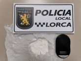 La Polica Local detiene a dos personas, una por un delito Contra la Salud Pblica y la otras por infraccin a Ley de Extranjera