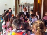 Alumnos del CEIP El Rubial visitan el Ayuntamiento de Águilas