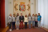 El Gobierno municipal felicita a las chicas de voleibol del recin ascendido Algar Surmenor