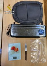 La Guardia Civil detiene a un joven con ms de un kilo de cocana en su mochila