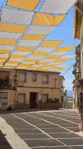 La Concejal�a de Turismo renueva y ampl�a el sombraje en la Plaza Vieja y la Plaza del Castillo