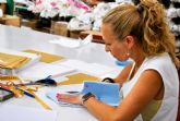 Carmy, los vestidos de comuni�n hechos en Murcia que llegan a Europa y Am�rica