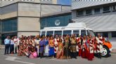 Autobuses LAT recibe la visita de los Moros y Cristianos