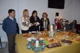 La asociación de mujeres 'Isabel González' comienza a disfrutar la Navidad con su tradicional degustación de dulces