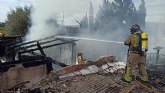 Bomberos del CEIS extinguen un incendio en una vivienda unifamiliar en la pedana de Matanzas