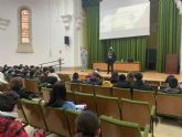 Unos 180 alumnos de 2° de ESO del IES Jos Ibñez Martn han participado, este lunes, en el proyecto 'Apntate a la Igualdad'