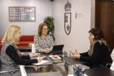 Isabel Franco se rene con la presidenta de la ONG Respuestas Solidarias