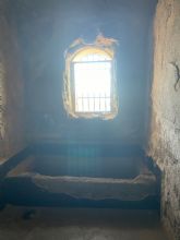 Los hurtos y el vandalismo agravan la situacin de abandono de Los Baños de la Marrana