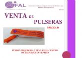 La Concejalia de Juventud colabora con AFAL en la venta de pulseras y camisetas