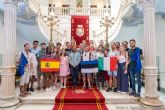 Una veintena de jvenes de Italia, Estonia y España visitan el Palacio Consistorial