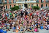 500 niños de las Escuelas de Verano asisten a la proyeccin de El viaje de Arlo en la Filmoteca Regional