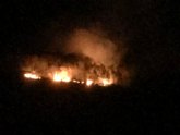 Más de 200 efectivos y seis medios aéreos mantienen las labores de extinción en los incendios de Sierra Larga y Sopalmo en Jumilla