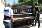 La Concejala de Cultura restaurar el histrico piano del Teatro Vico, de finales del siglo XIX