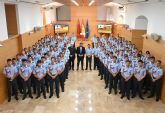 Lpez Miras recibe a los alumnos que han concluido su formacin en la Academia General del Aire de San Javier