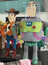 Exposici�n de figuras de papelillo pertenecientes a carrozas de 2025 en el Ayuntamiento de Torre Pacheco
