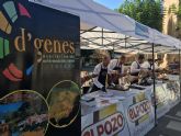 La plaza de la Constitución de Totana acogió el II Corte Solidario de Jamón, a beneficio de D´Genes y AELIP