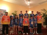 El Club de Balonmano Águilas presenta la nueva equipación del equipo