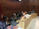 La Mesa de Contratacin examina las 30 ofertas presentadas para llevar a cabo las obras de la primera fase de peatonalizacin de la avenida Alfonso X el Sabio