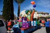 18 grupos participan este domingo en el desfile de carrozas