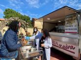 Jess Abandonado realiza un reparto solidario de chocolate churros para conmemorar la festividad de San Juan de Dios
