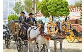 El tradicional Paseo de Caballos y Enganches es uno de los espectáculos más hermosos de la Real Feria de Abril de Sevilla