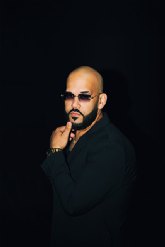 Alejandro regresa con una nueva visión y apunta al verano 2026 con bachata urbana de alto nivel