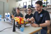 Estudiantes de UPCT Maker crean una extrusora para convertir botellas de plstico en filamento de impresin 3D