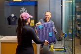 Correos facilita las vacaciones con soluciones para viajar, gestionar dinero y proteger la correspondencia en verano