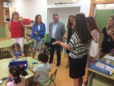 Autoridades regionales y municipales inauguran de forma oficial el curso escolar 2017/18 en el municipio de Totana con una visita al CEIP 'La Cruz'