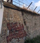 A instancias de MC Cartagena, el Ayuntamiento reclama a la CARM un entorno de protecci�n para la muralla de Carlos III