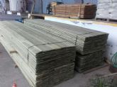 El Ayuntamiento renueva las 1.100 tablas de madera y los sistemas de sujecin de las prgolas de Santa Isabel
