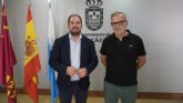 Los Alczares reconoce con el Premio Al-Kzar 2025 la labor solidaria de la Junta Local de la Asociacin Espanola Contra el Cncer