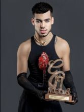 Steven Vzquez gana el Galardn Revelacin Nacional a Mejor Diseñador de Moda