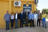 El alcalde de Mula inaugura el primer cajero automático de Correos en Yéchar y en la Región
