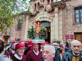 Cerca de 10.000 personas acompanan la imagen de Santa Eulalia en su tradicional romería de bajada a Totana tras dos anos sin romería por la pandemia