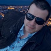 Fran Dark rinde tributo a la Costa del Sol con su nuevo sencillo 'M�laga'