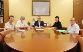 El presidente de la CHS mantiene una reunión con la alcaldesa de Beniel