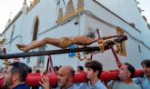 Antonio Rendn . La localidad sevillana de La Algaba arropa al Cristo de la Estrella en su salida en rogativa por la lluvia
