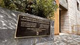 Beniel inaugura una placa en memoria de vecinos deportados a campos de concentración nazis tras la aprobación de una moción impulsada por IU en 2025