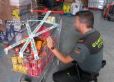 La Guardia Civil interviene cerca de un millar de productos alimenticios en comercios de la comarca del Guadalentn